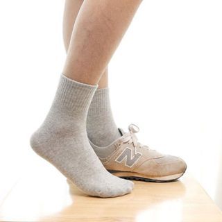 Tất nam nữ cổ trung chất liệu cotton mỏng thoáng mát, Vớ nam đi giày chống hôi chân Styley P019