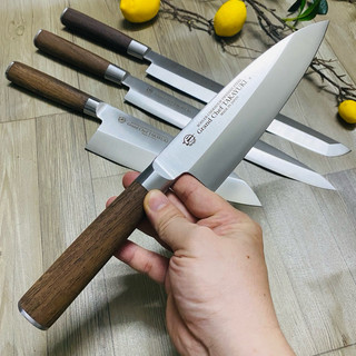 Dao phi lê sashimi - lọc xương Deba Nhật hiệu Takuyuki rất sắc bén, thép không rỉ, cán gỗ cầm tay, dễ sử dụng
