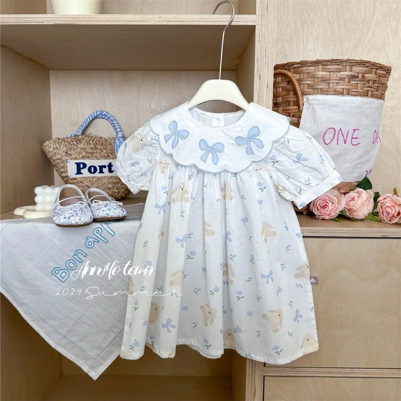 (Order) Váy cổ bèo thêu nơ dáng babydoll hoạ tiết gấu nơ dành cho bé gái
