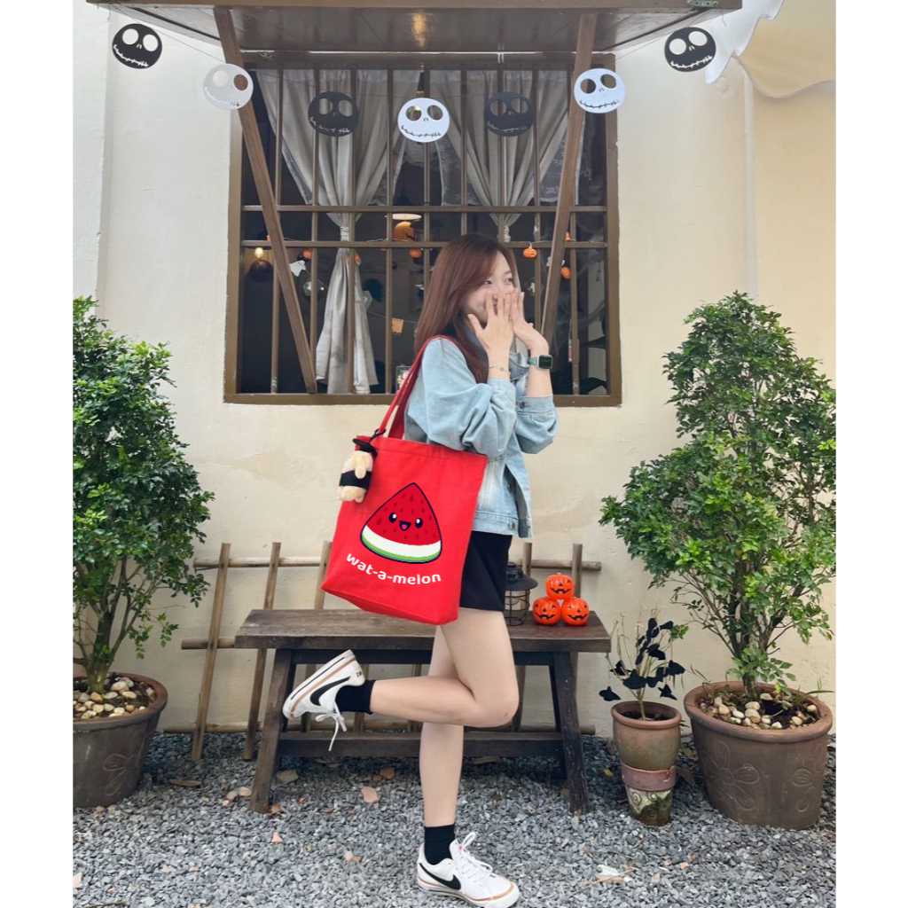 Túi Tote ĐỎ có khóa kéo Dưa hấu Chibi dễ thương túi vải canvas đeo vai phong cách thời trang đựng đồ 35*40 tuid06