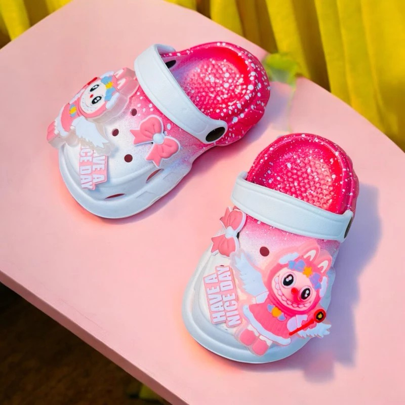 (CÓ ĐÈN) Dép Sục có quai sau LABUBU hoạt hình galaxy cho bé gái siêu dễ thương nhẹ mềm êm chân