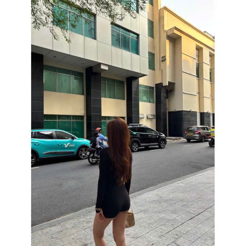 Jumsuit đùi ngắn, dài tay thời trang nữ mặc đi chơi đi biển chất thun cổ v ôm body sexy