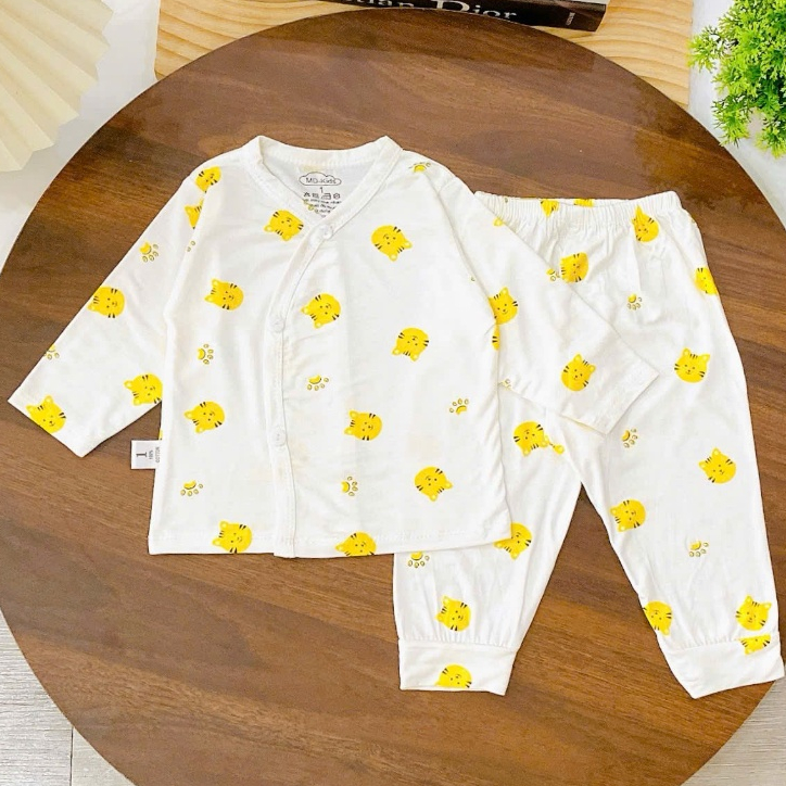 Bộ quần áo DÀI TAY CÀI CÚC thun lạnh nền trắng đáng yêu cho bé trai bé gái 3-9kg mesocshop