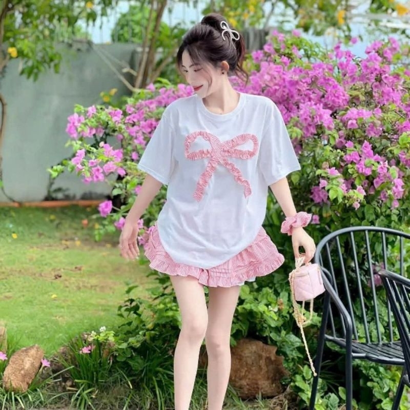 Áo phông unisex form thụng chất cotton - Hình Nơ rúm Màu Đỏ