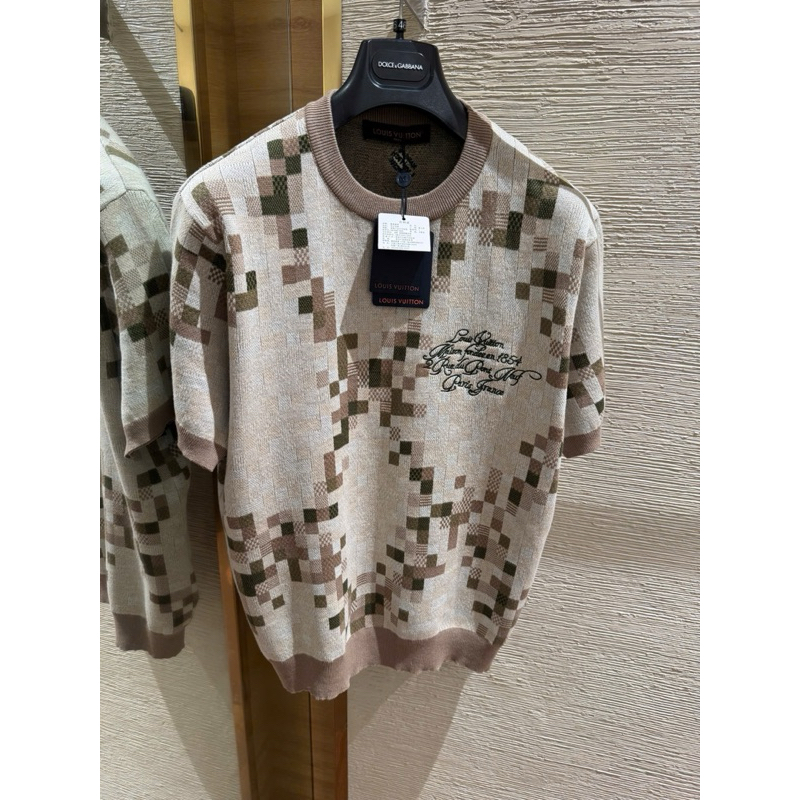 ⚡️[Hight Quality] Áo Phông 1-\/ Grey Damoflage Ready To Wear 25FW -Điểm Nhấn Logo Monogram Phối Thêu Cao Cấp Nam Nữ Qccc