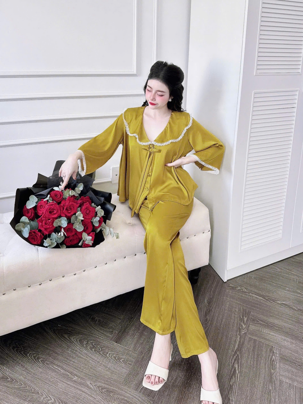 Đánh Giá Chi Tiết Bộ Dài Pijama Nữ SOJUN Pi Tiểu Thư Cổ Gợn