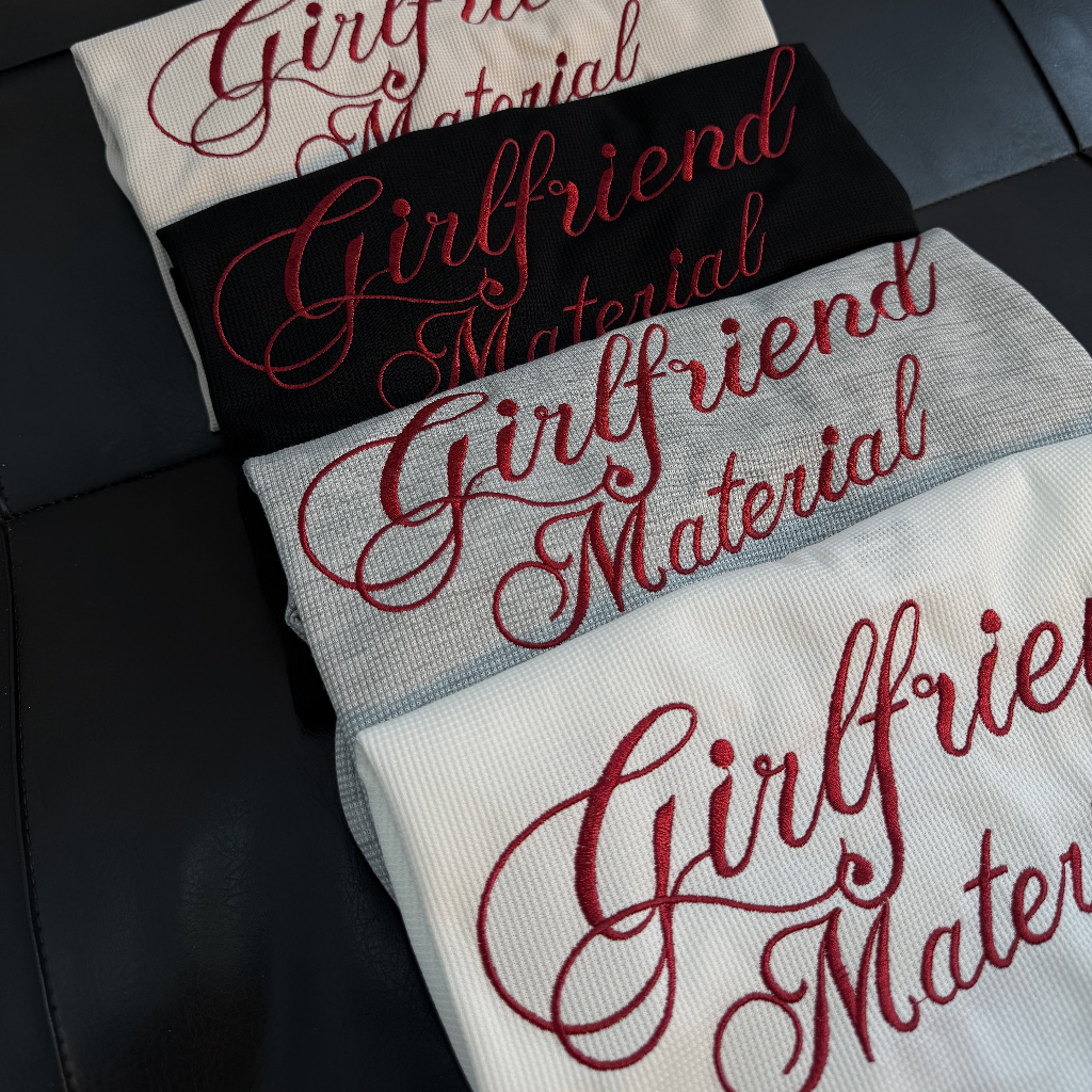 [CÓ TÁCH SET] ÁO LỆCH VAI TAY DÀI FROM CROP WAFFLE THÊU GIRL FRIEND & CHÂN VÁY XÒE BỒNG BỀNH mix