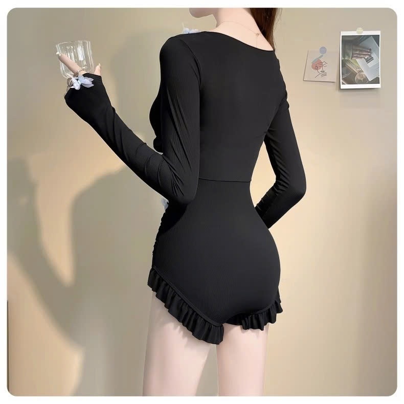 Ảnh Bikini LUHAZO Liền Thân Đính Hoạ Tiết Hồ Điệp Có Đệm Ngực Freesize (<55kg) màu đen đồ bơi 1 mảnh đi biển  9162 3