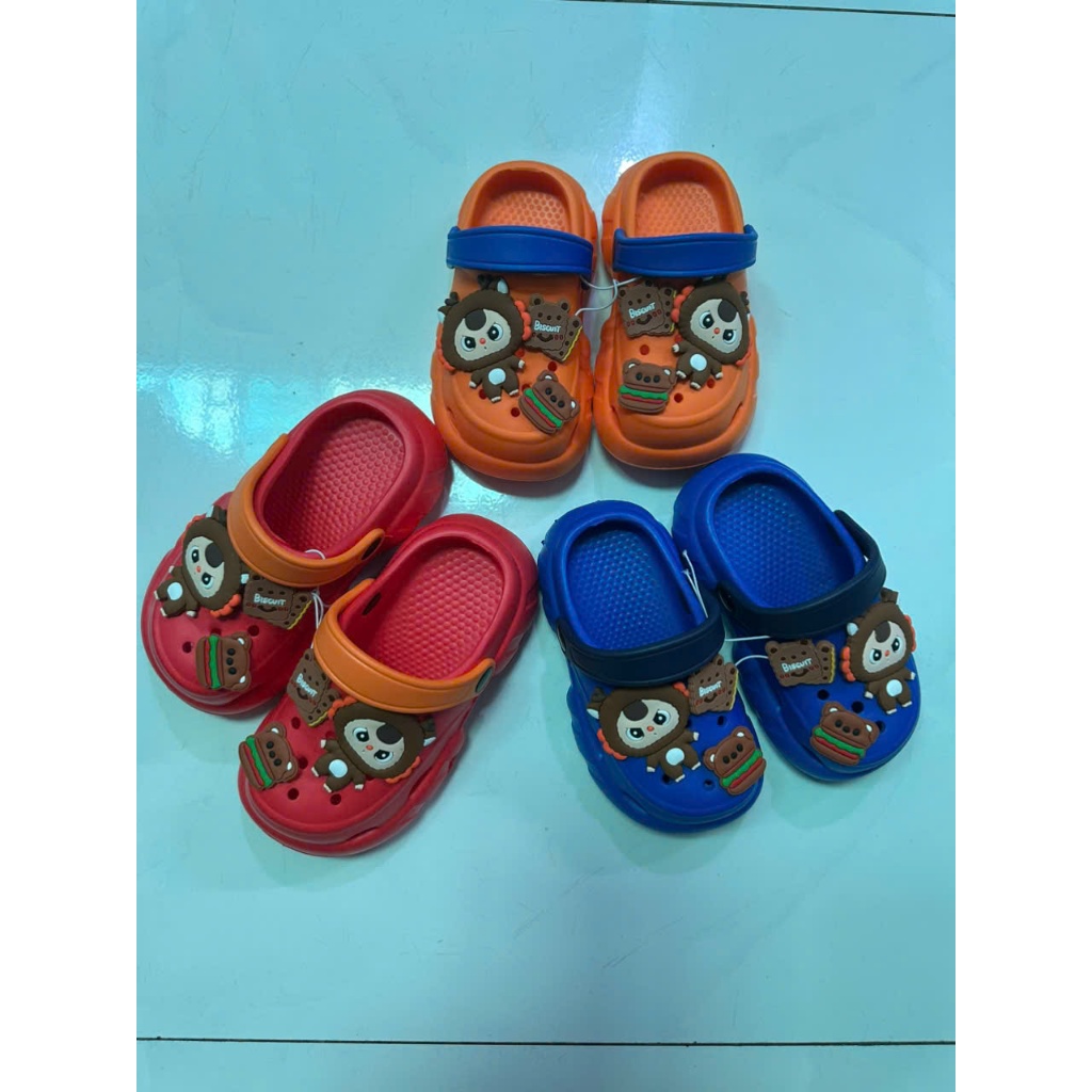 Dép Sục bánh mì thời trang cho bé trai hình Babythree siêu nhẹ mềm êm chân đế cao