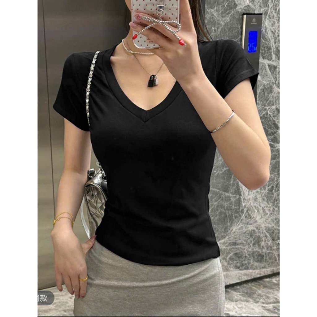 Ao thun cổ V cộc tay. Chất tun co dãn cao cấp. dáng ôm. cám kết chất đẹp (AN2) Nữ Top Áo Women