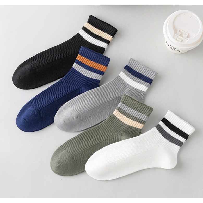 Vớ Tất cotton cổ lửng kẻ Nam Nữ phong cách trẻ trung, năng động.