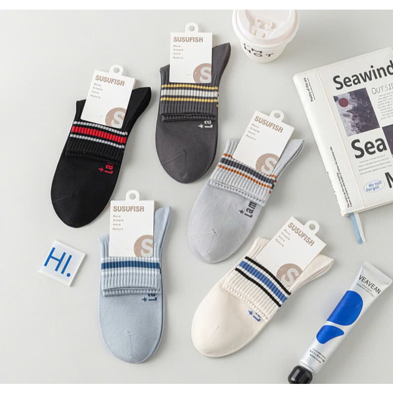Vớ Tất cotton cổ lửng sọc ngang Nam Nữ phong trẻ trung, năng động.