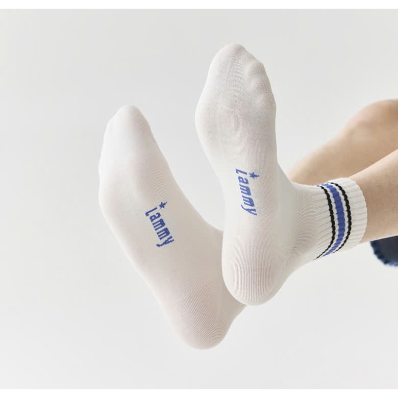 Vớ Tất cotton cổ lửng sọc ngang Nam Nữ phong trẻ trung, năng động.