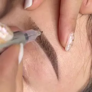 Bút định hình kèm thước - Bút xóa định hình trắng