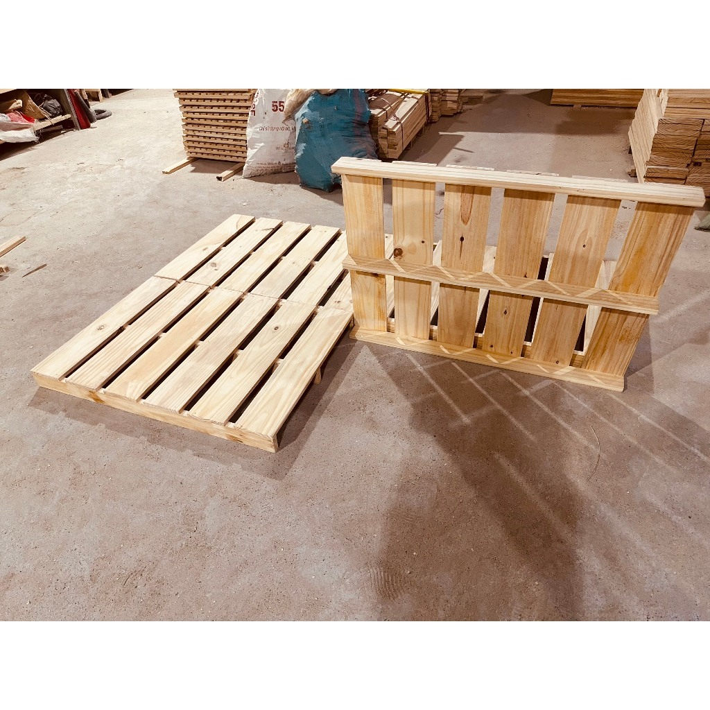 Ảnh Tấm pallet gỗ thông Behomes, dùng làm giường pallet hoặc decor, gỗ đã xử lí ẩm mốc mối mọt (Giá 1 tấm pallet) 2