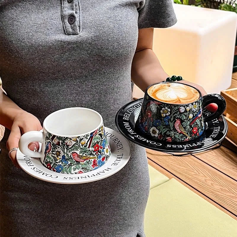 Bộ Cốc Đĩa Gốm Sứ Cao Cấp Vitage Phong Cách Bắc Âu Họa Tiết Hoa Cổ Điển Kèm Hộp Dùng Làm Quà Tặng