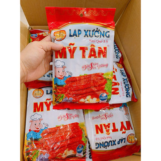 Lạp xưởng khô mỹ tân gói 1kg giá bình dân nhưng lạp có thương hiệu lâu đời tại sóc trăng.