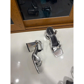 Sandal gót vuông 7 phân quai chéo nhỏ gắn nơ xinh