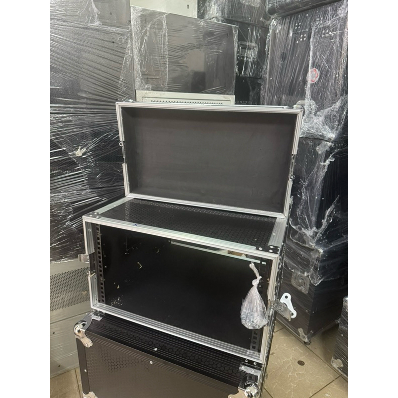 Tủ rack âm thanh 8u 10u có 1 nắp trước bảo vệ thiết bị | Shopee Việt Nam