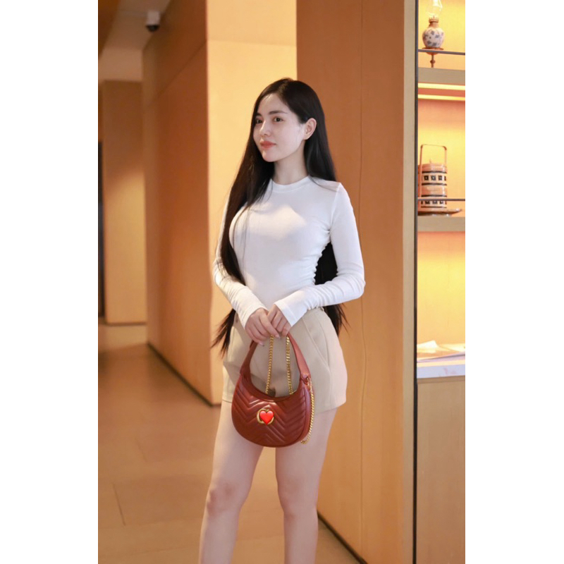 Túi xách kẹp nách dáng bầu trần trám da siêu mềm kèm dây xích đeo chéo