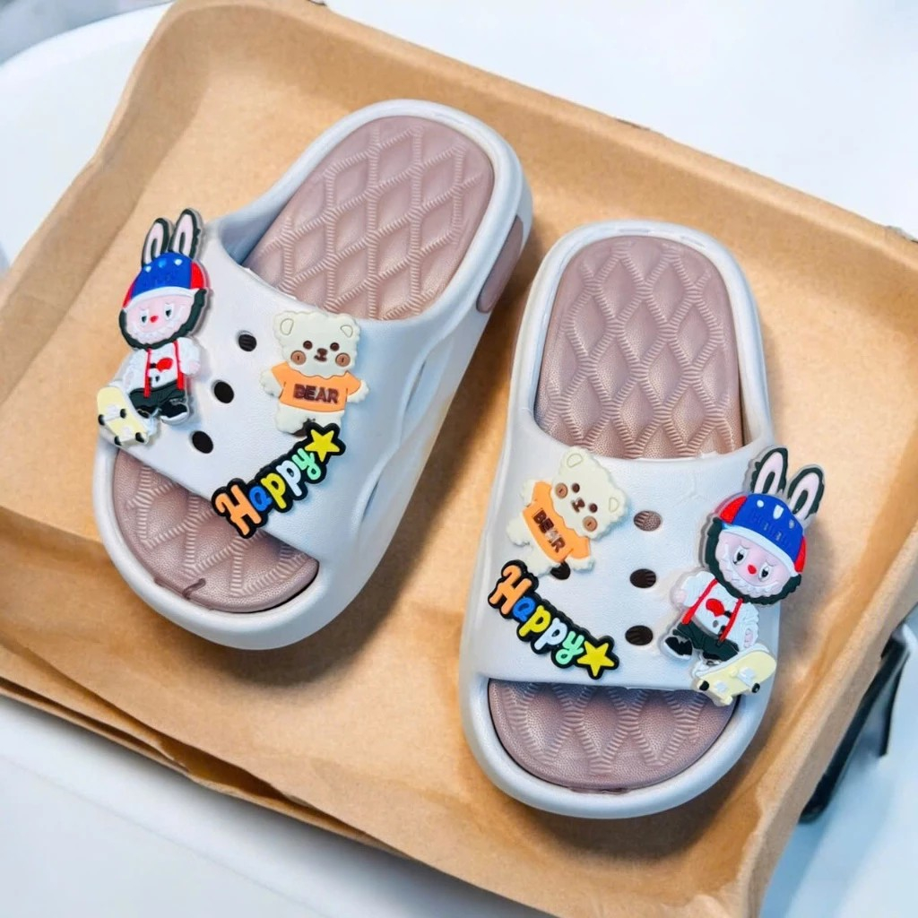 Dép bánh mì thiết kế đế caro cho bé trai hình thỏ labubu happy siêu nhẹ đế dày cao cấp