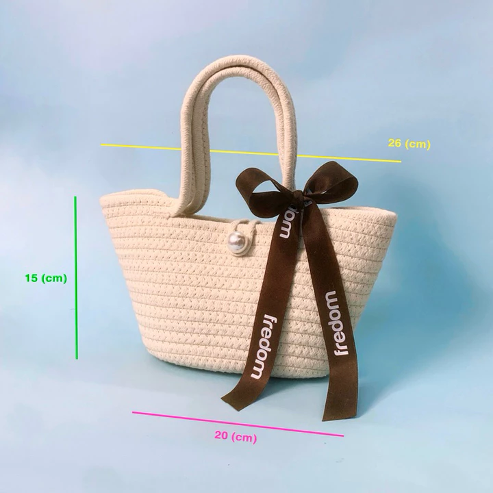 Women's Vintage Woven Straw Bag – for the Beach, Beige