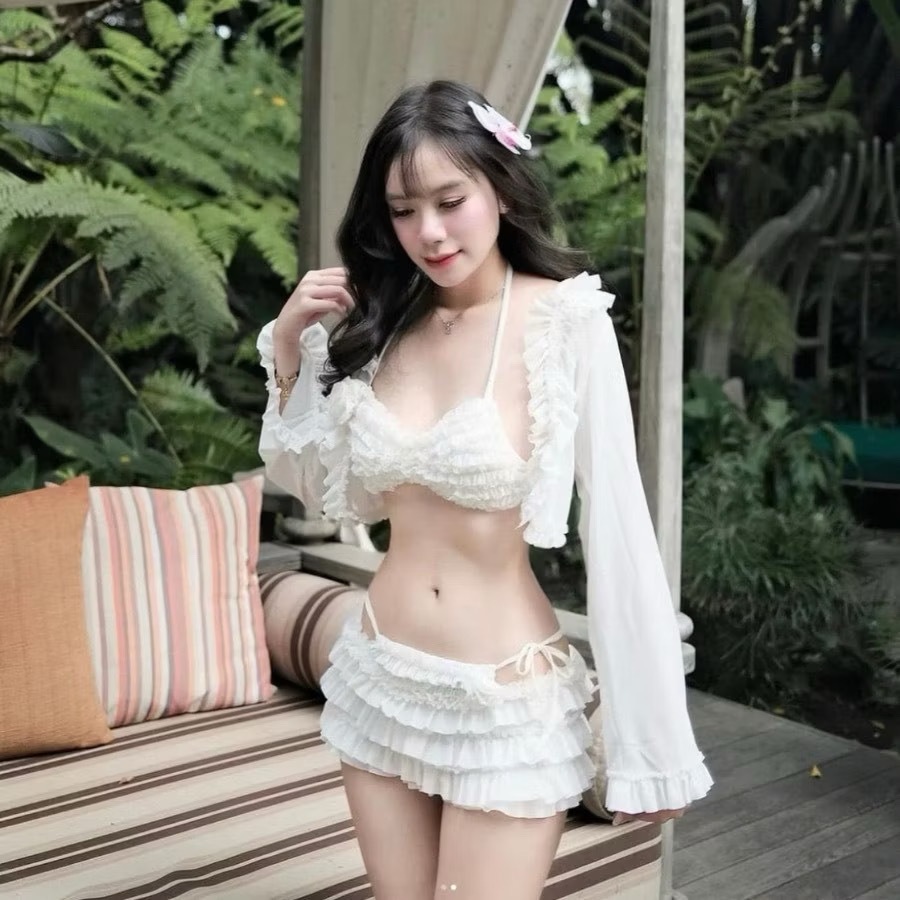 Ảnh Bikini đồ bơi đi biển 4 món BÈO TẦNG đính hoa, chất lưới tiểu thư mềm sang chảnh 2