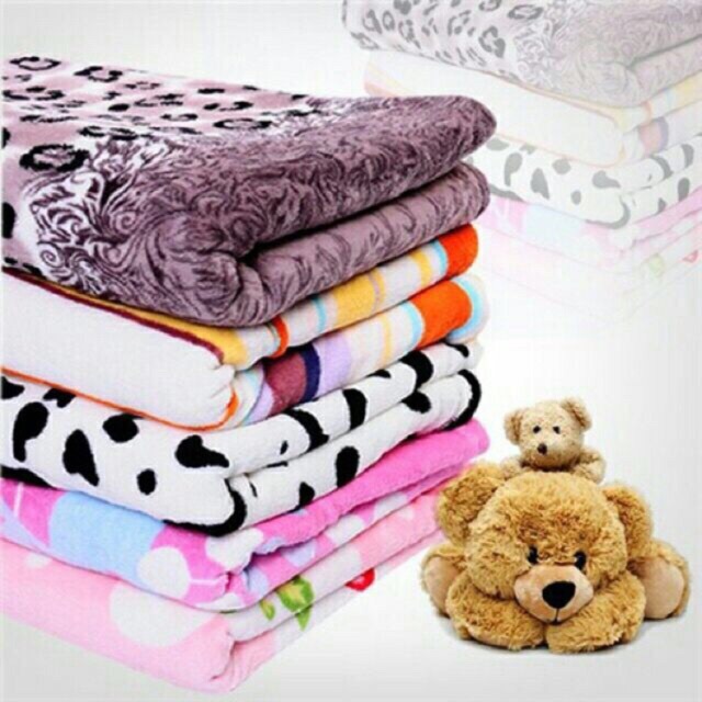 Chăn mềm văn phòng,  siêu mềm mại 1m6 x 2m loại chăn siêu mềm mại, nhẹ 0.9kg, mền mai, gấp gọn