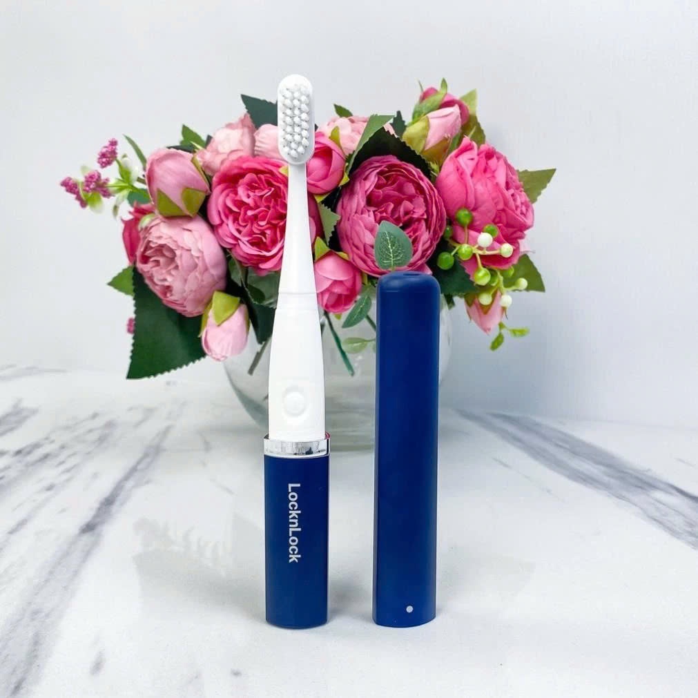 Bàn Chải Điện LocknLock ComPact Electric Toothbrush ENR344NVY, Nhỏ Gọn, Dung Pin AAA - K-MALL