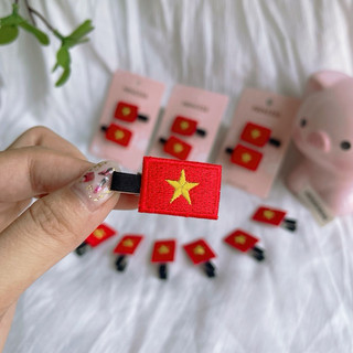 [HOẢ TỐC] Set 02 kẹp hình lá cờ Tổ Quốc chào mừng ngày Lễ Quốc Khánh/ các dịp lễ lớn của Đất Nước