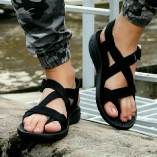 Dép Xăng Đan Nam Nữ Chaco Kẹp Ngón Mã D172