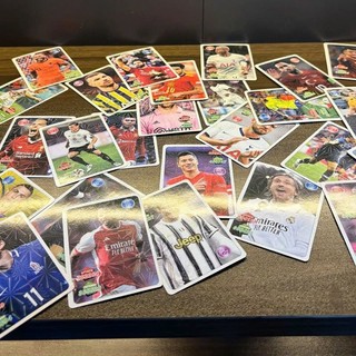Dây 36 gói 288 thẻ bài cầu thủ bóng đá , thẻ bóng đá Ronaldo Messi các loại