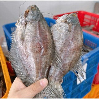 Khô cá sặc bổi lạt loại 1 size 12 con 1kg cá vị lạt vừa ăn đóng gói bịch 500gram.