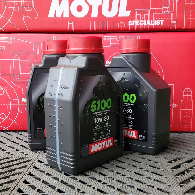 Motul 5100 4T 10w30 Nhớt cho các dòng xe số của Honda