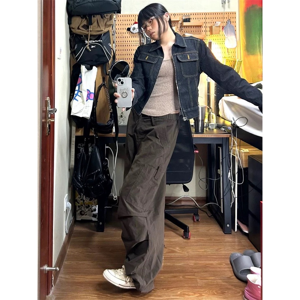 Áo khoác denim jean xanh đen TÚI NGỰC khoá zip unisex form lửng vừa AK003 - Tiktik