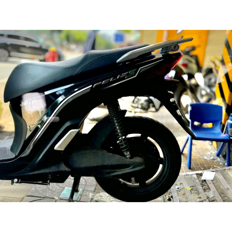 Tem xe điện feliz mẫu Zin hãng