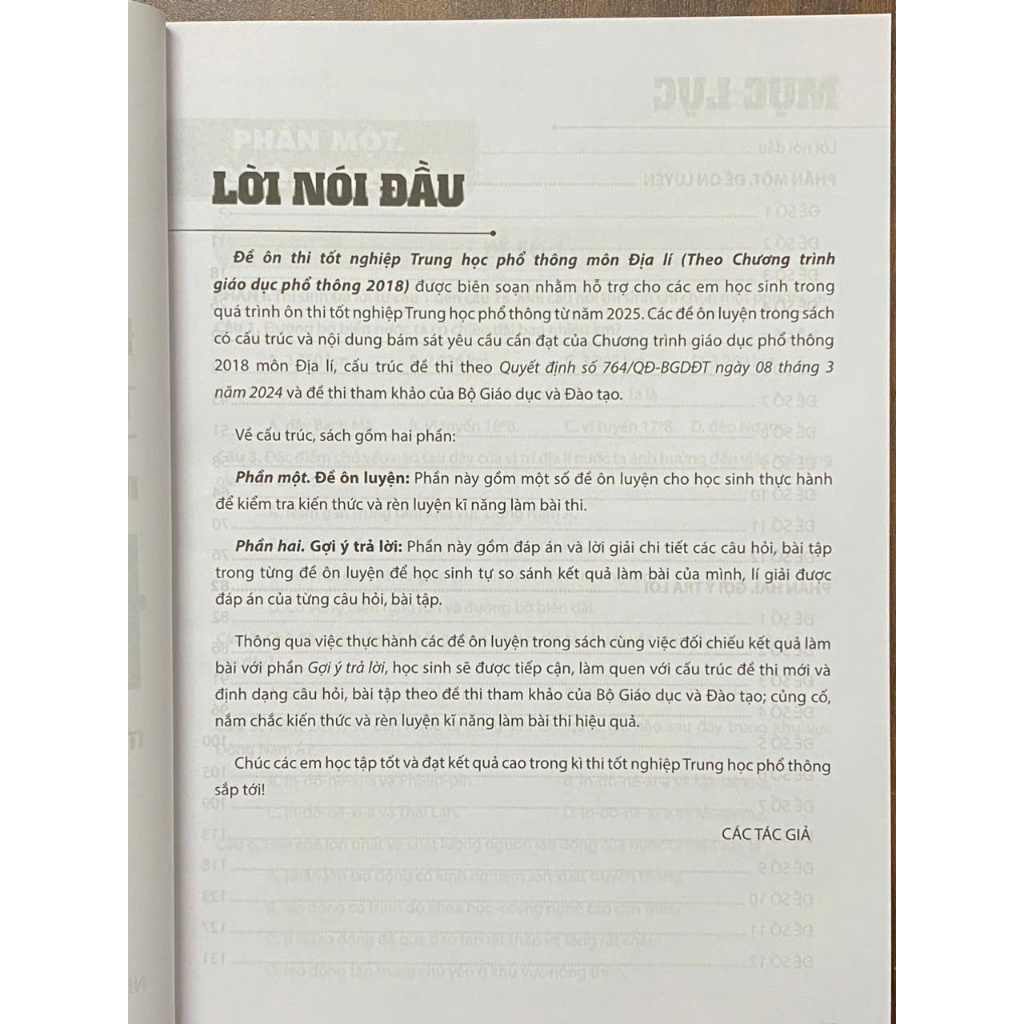 Ảnh Sách - Đề ôn thi tốt nghiệp THPT (bản mới nhất 2025) 4