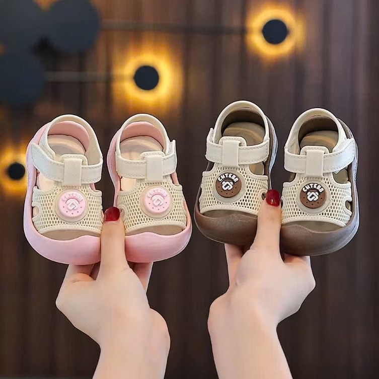 Dép Sandal Tập Đi Cho Bé Chống Trượt Đế Mềm Thoáng Khí , Dép Tập Đi Chống Vấp Cho Bé Trai Bé Gái