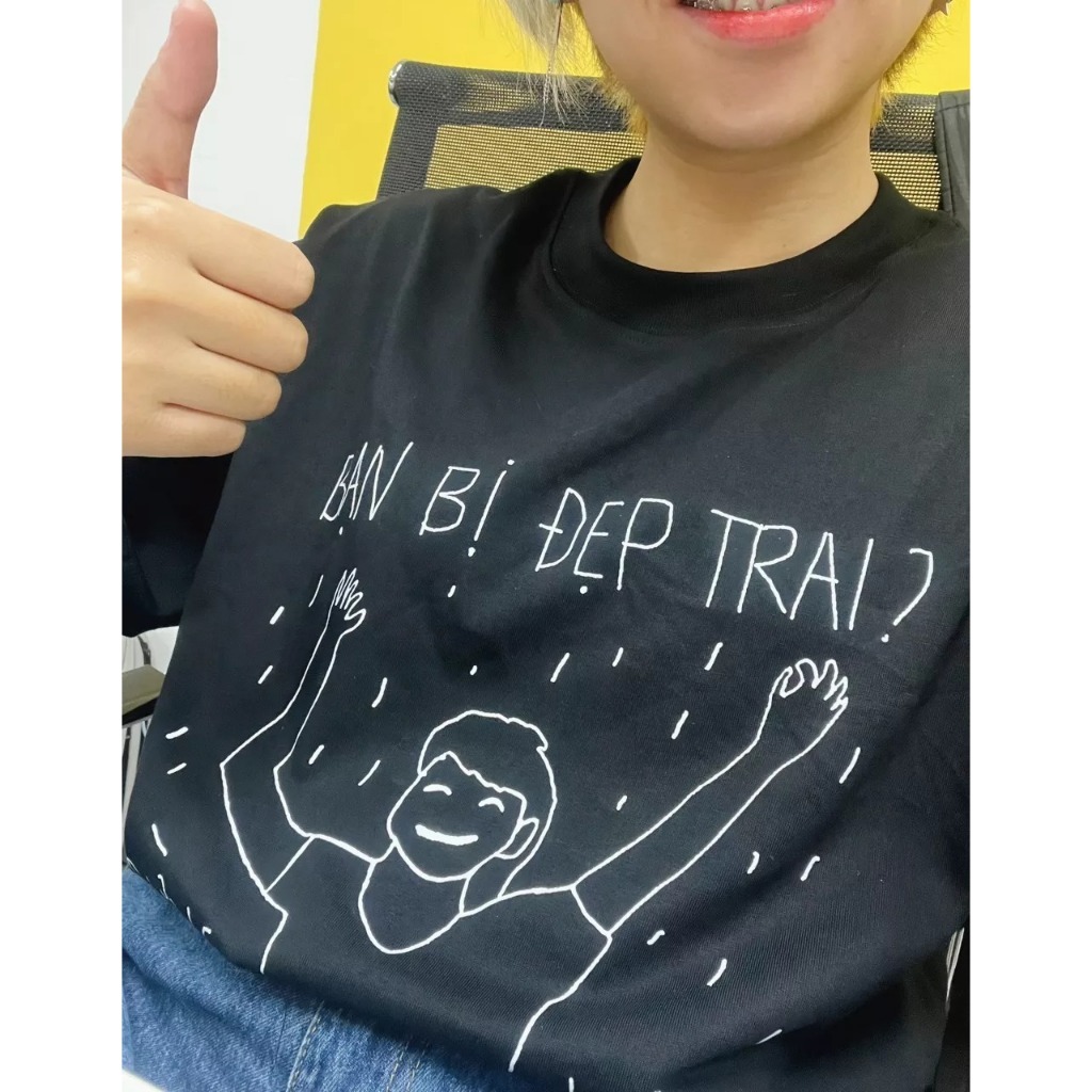 Áo thun nam nữ in chữ BẠN BỊ ĐẸP TRAI ĐỪNG LO TÔI CŨNG THẾ chất liệu cotton thoáng mát tạo ra sự thoải mái ta062
