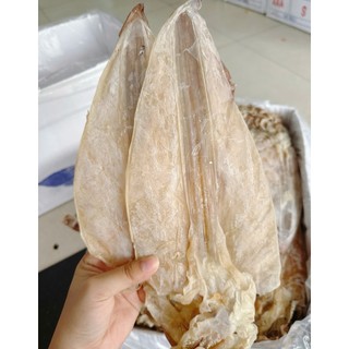 500Gram khô mực size 8-10/1kg có nhiều phân loại, xớ thịt dầy và ngọt làm quà biếu sang trọng.