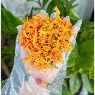 Khô gà lá chanh hàng loại 1 thơm ngon hảo hạng có nhiều phân loại để lựa chọn, ăn vặt thích lắm.
