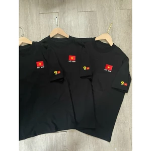 Áo phông unisex cao cấp thêu họa tiết LÁ CỜ VIỆT NAM VÀ CÂY HOA HƯỚNG DƯƠNG chất liệu cotton thoáng mát co giãn tb215t