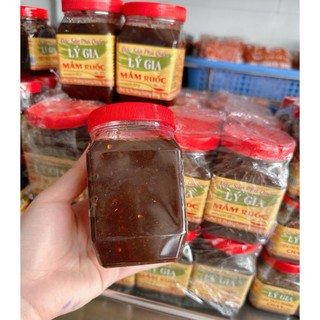 Mắm ruốc Lý Gia hộp 200gram và 400gram đặc sản Phú Quốc được lựa chọn từng con ruốc tươi ngon nhất.