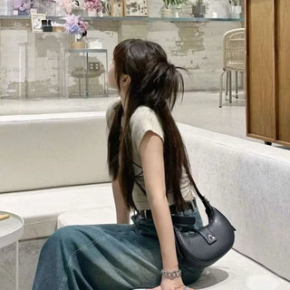 TÚI XÁCH NỮ ĐEO CHÉO ĐEO VAI KHOÁ XOAY TAM GIÁC BẠC HÀNG THỜI TRANG HOTTREND