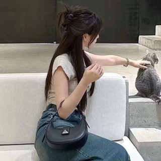 TÚI XÁCH NỮ ĐEO CHÉO ĐEO VAI KHOÁ XOAY TAM GIÁC BẠC HÀNG THỜI TRANG HOTTREND