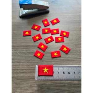 patch vải ủi nhiệt thêu hình thời trang lá cờ Việt Nam cờ đỏ sao vàng