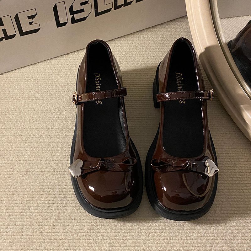 🔥Còn hàng🔥Giày búp bê nữ 5 phân,Giày đốc nơ trái tim da bóng gót 5cm,trắng đen và nâu(cỡ 35-40)