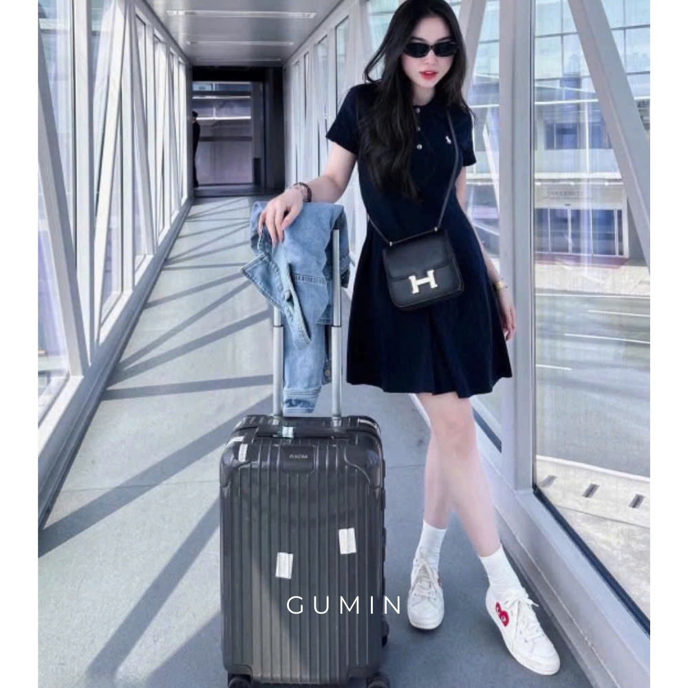 Đầm polo xanh than GUMIN thiết kế thêu logo ngực chân váy xòe nhẹ, Váy nữ cộc tay dáng xoè ngắn dày dặn cao cấp