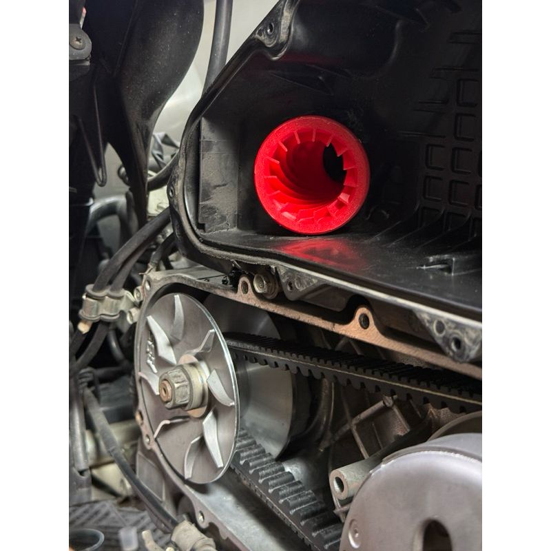 Co Gió Intake siêu nạp Vision - Scoopy ( Đời mới) (Ngẫu Nhiên Màu Đỏ Hoặc Đen)