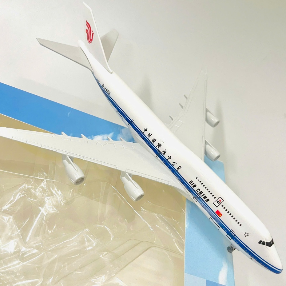 MÁY BAY MÔ HÌNH BOEING 747 AIR CHINA CAO CẤP TỈ LỆ 1:400 (20CM) CÓ BÁNH XE + CHÂN ĐẾ